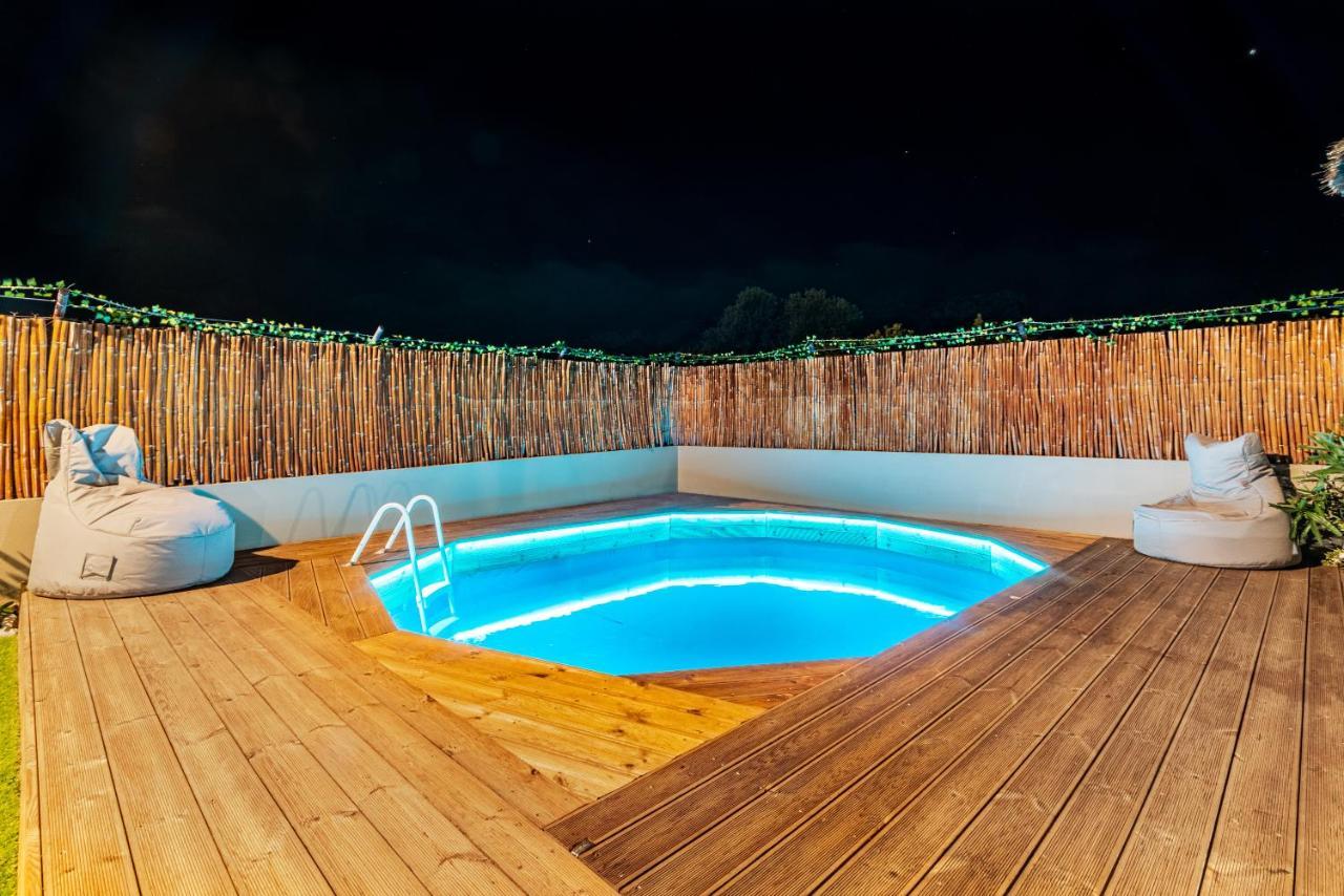 Modern House With Pool Near Beach Gazi Екстер'єр фото