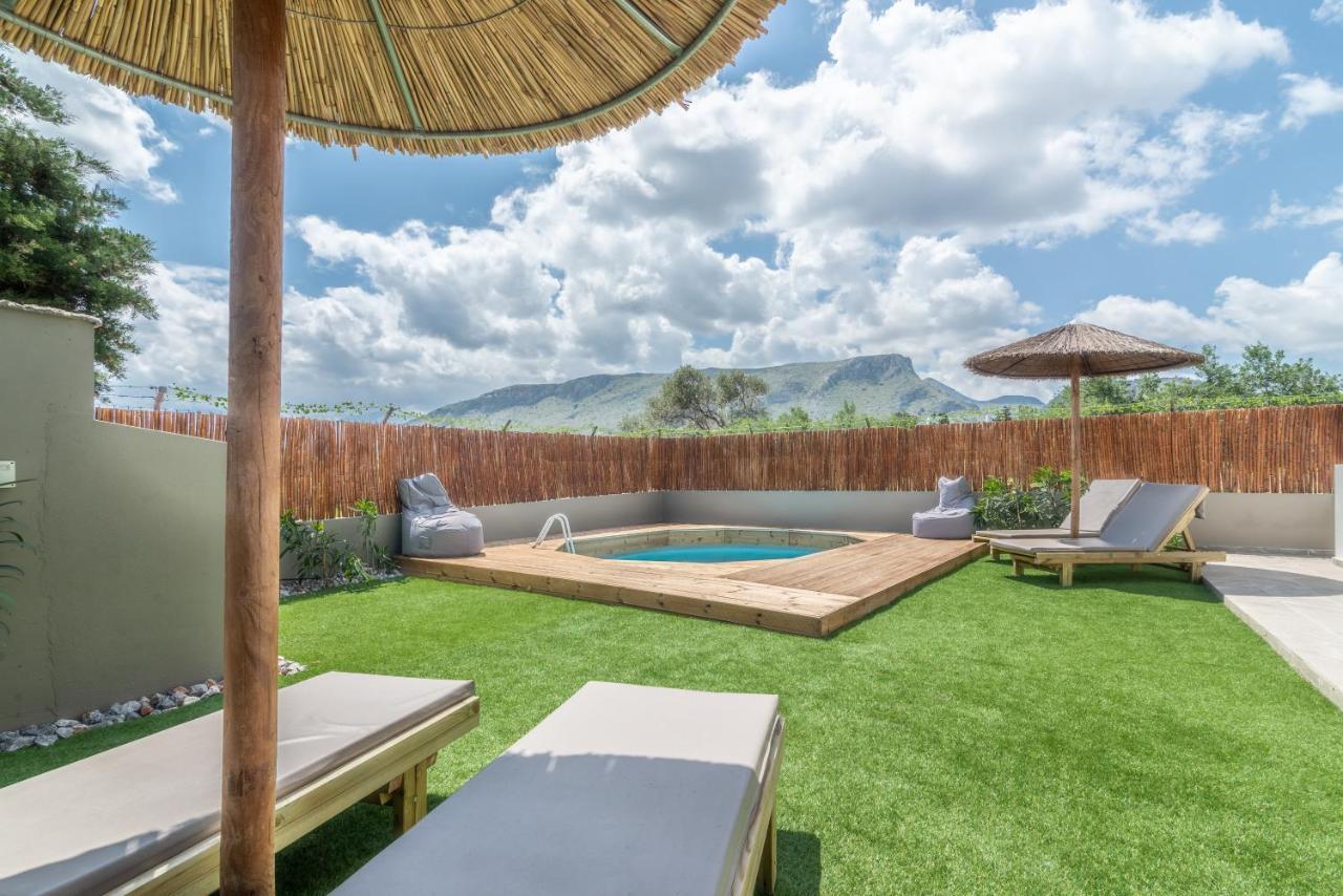 Modern House With Pool Near Beach Gazi Екстер'єр фото