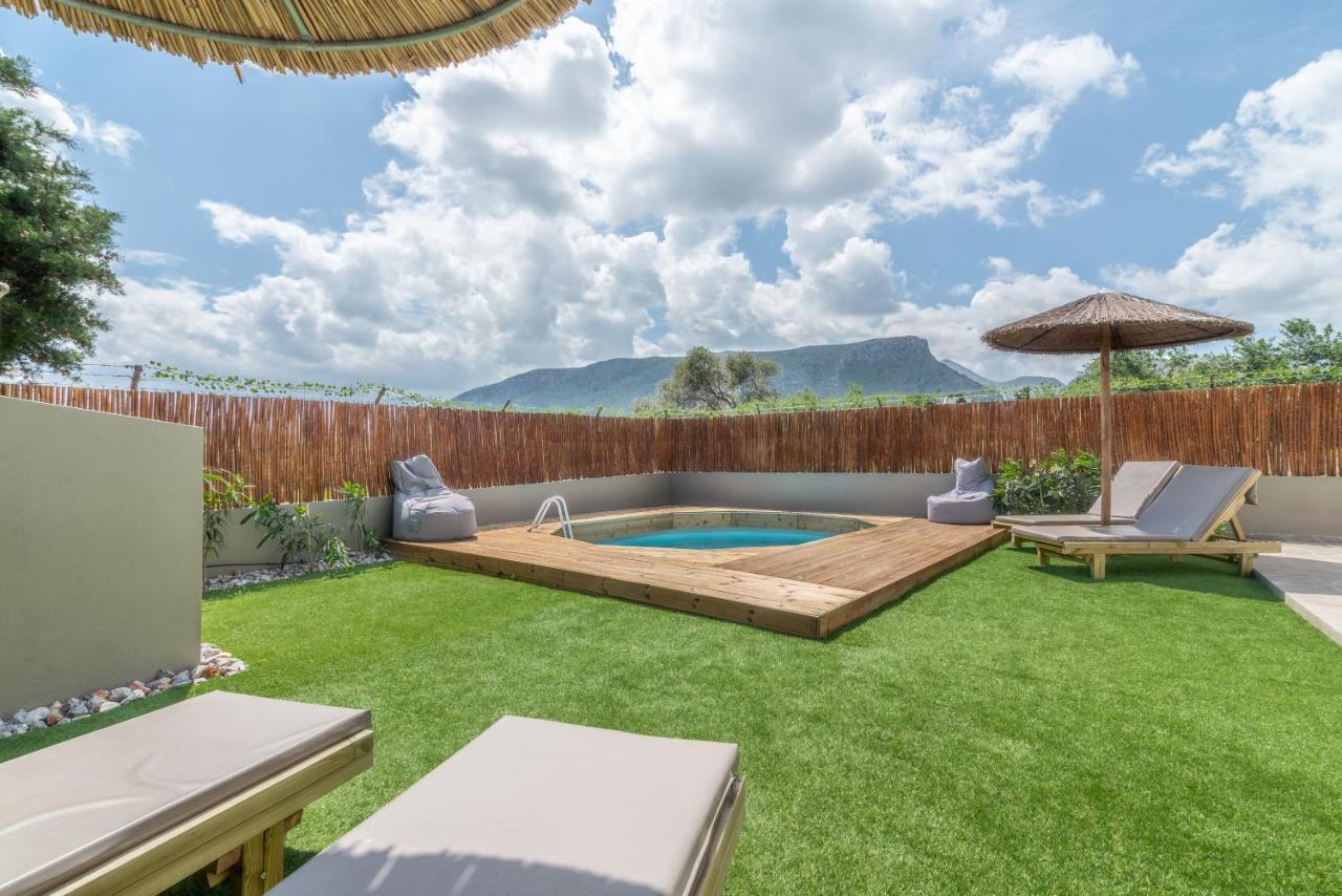 Modern House With Pool Near Beach Gazi Екстер'єр фото